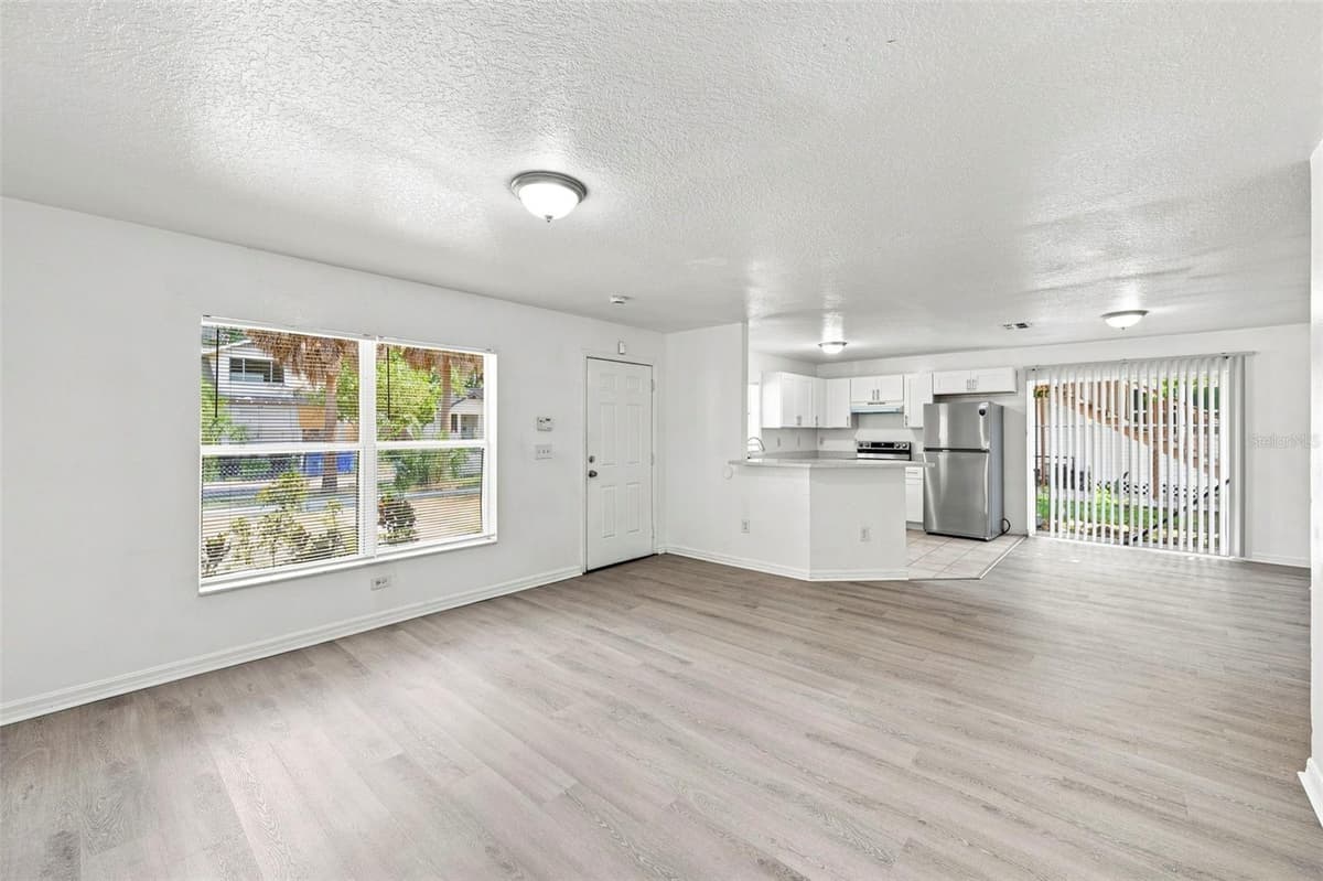 980 13TH AVENUE — photo 5 of 26