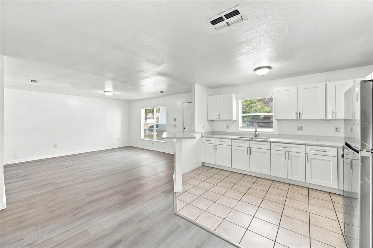 980 13TH AVENUE — photo 8 of 26