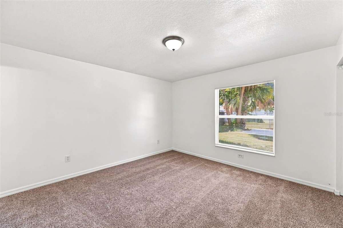 980 13TH AVENUE — photo 14 of 26