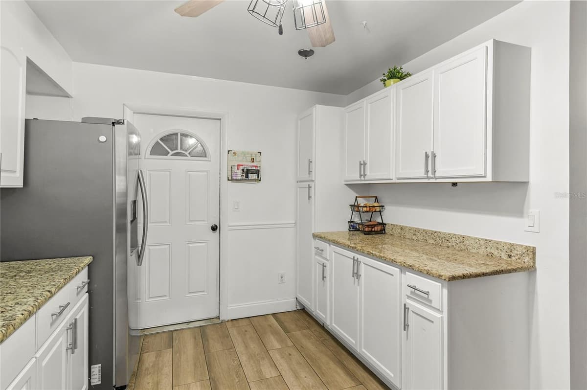 872 FALKIRK DRIVE — photo 10 of 22