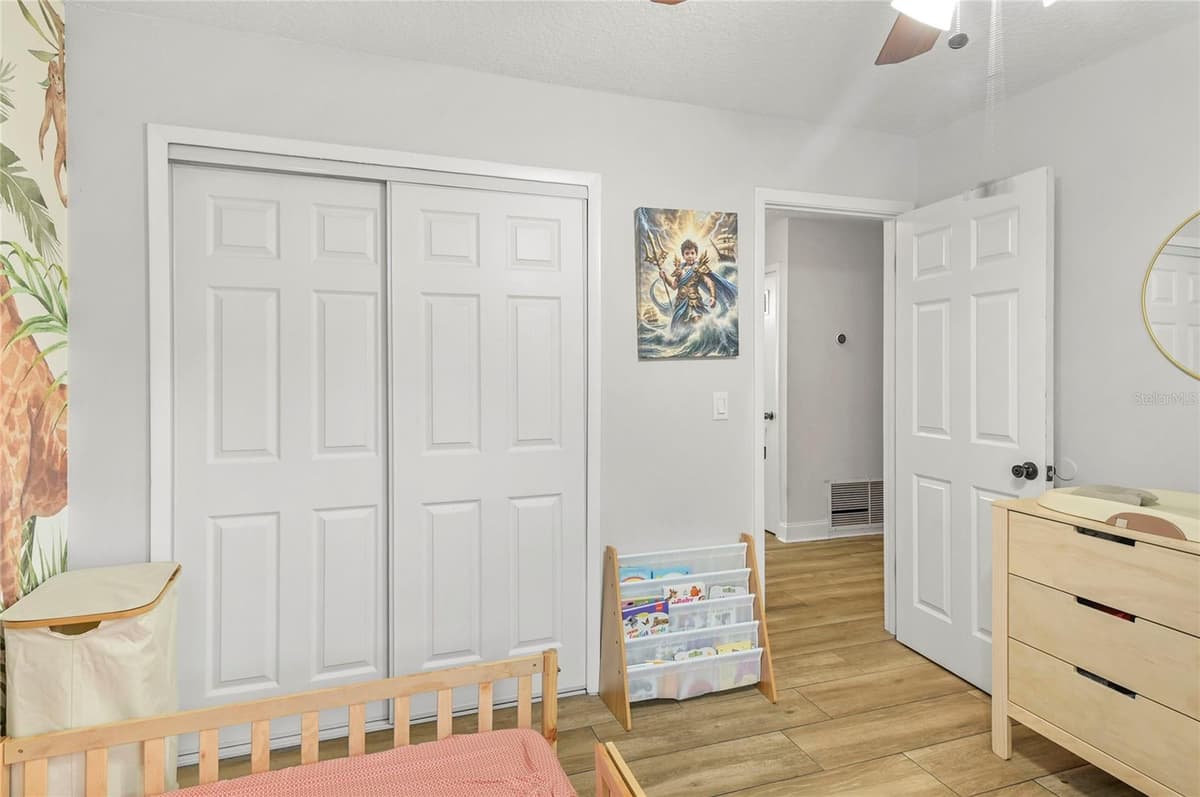 872 FALKIRK DRIVE — photo 15 of 22