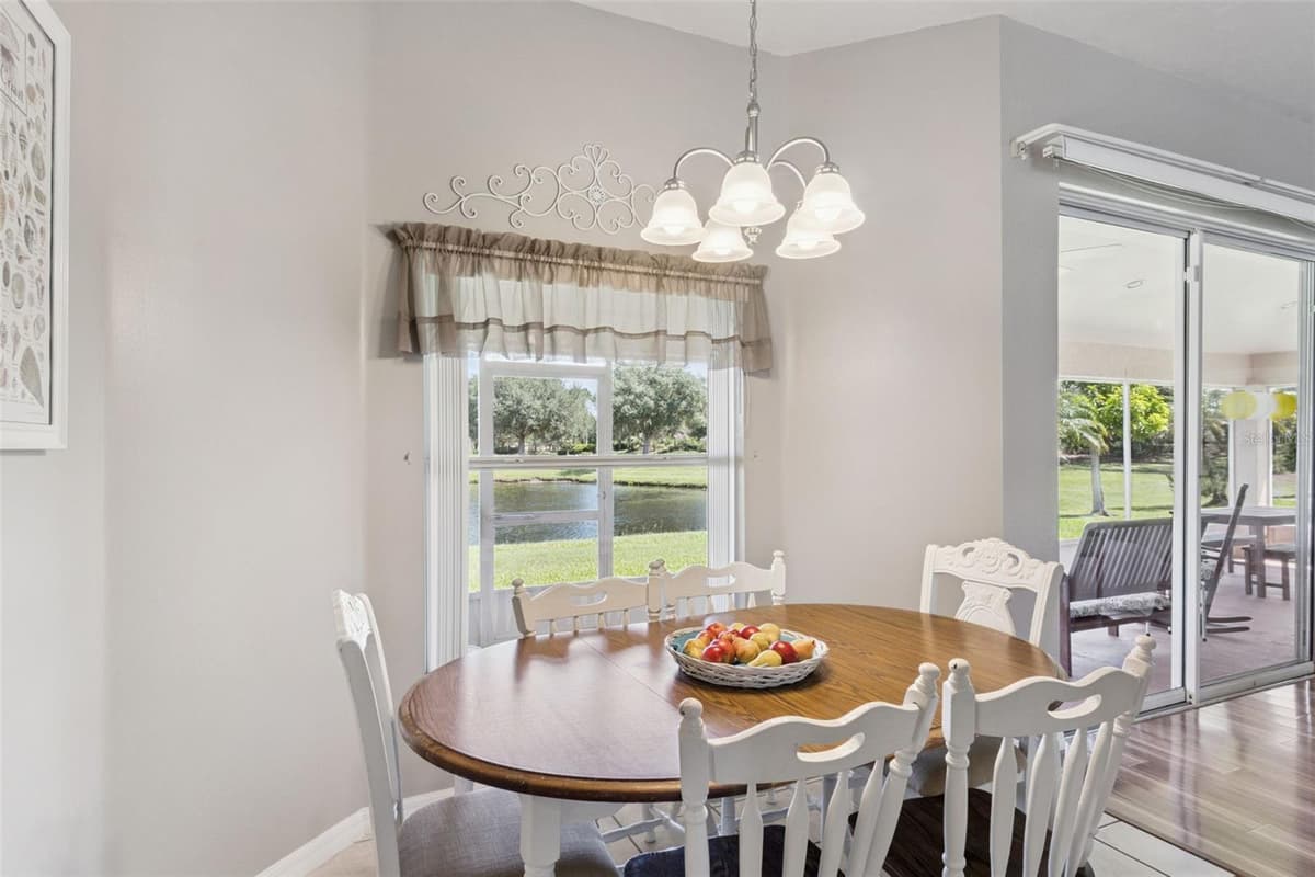 3805 LAUREL VIEW DRIVE — photo 6 of 39
