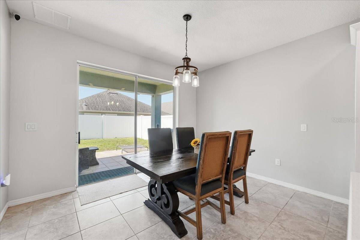 2524 RAPOLLO DRIVE — photo 11 of 31