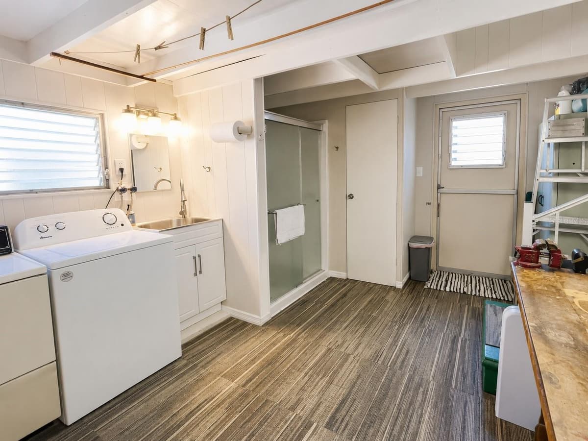 6621 MARINA DRIVE — photo 16 of 37