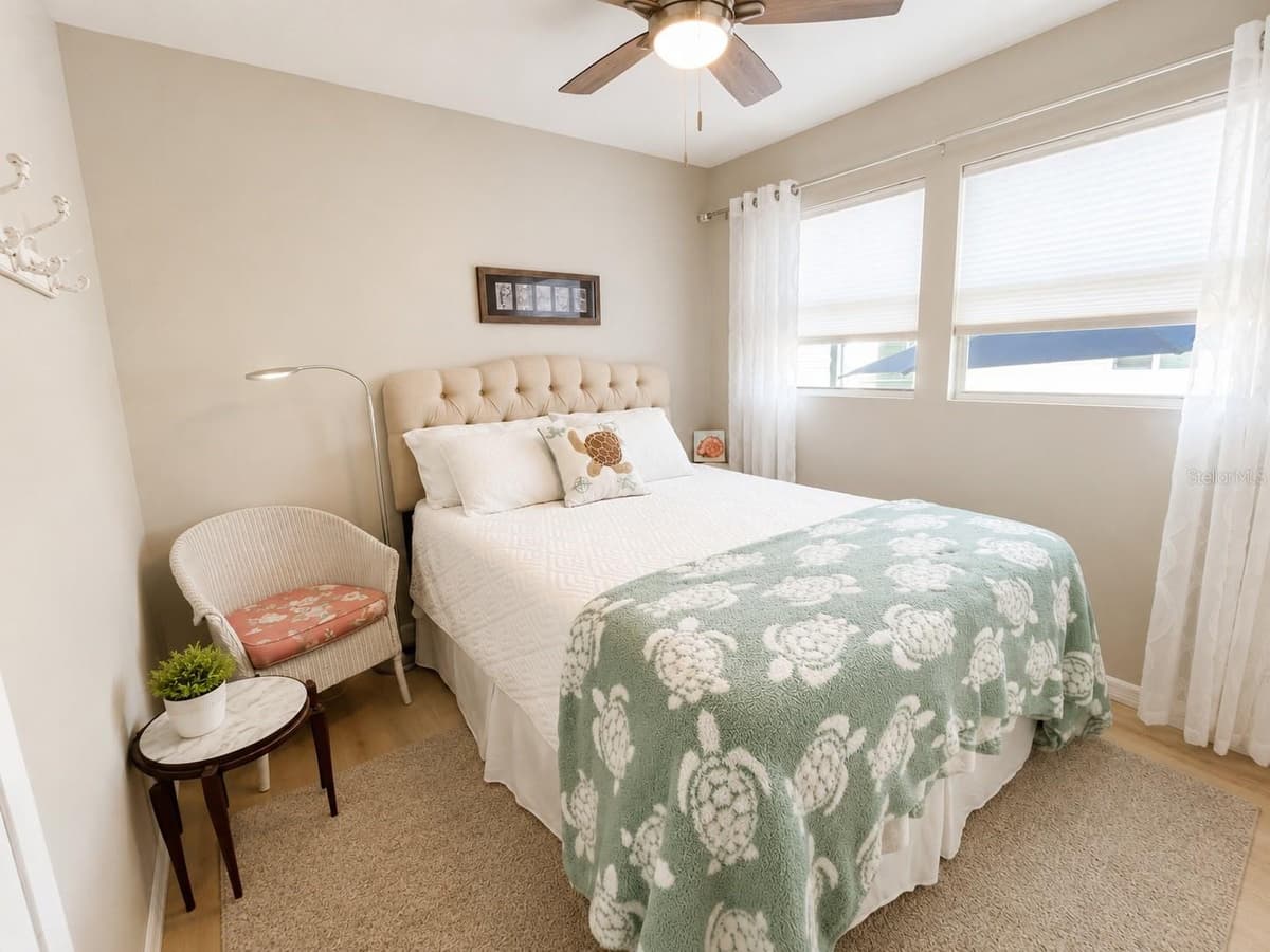 6621 MARINA DRIVE — photo 15 of 37