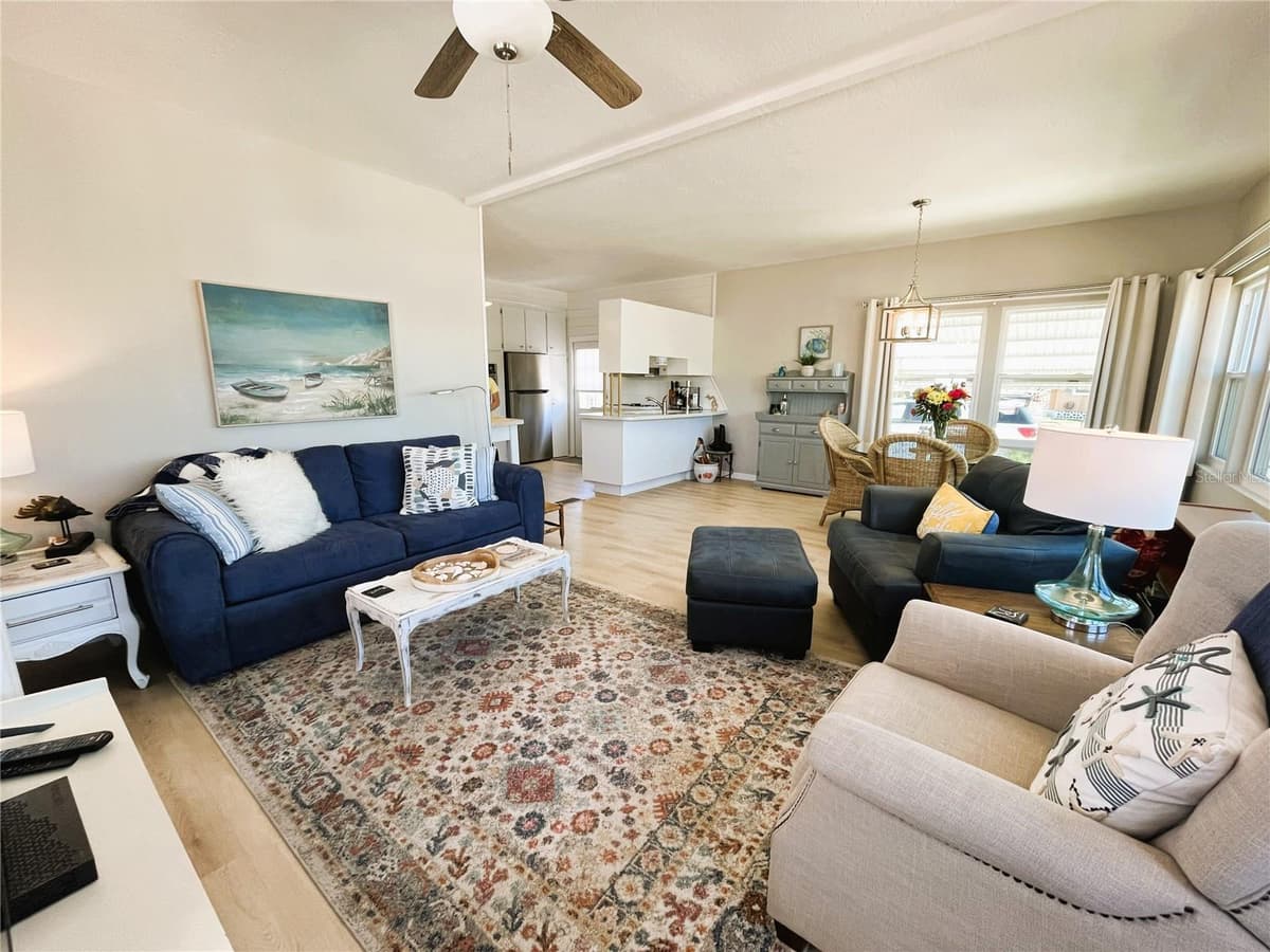 6621 MARINA DRIVE — photo 7 of 37