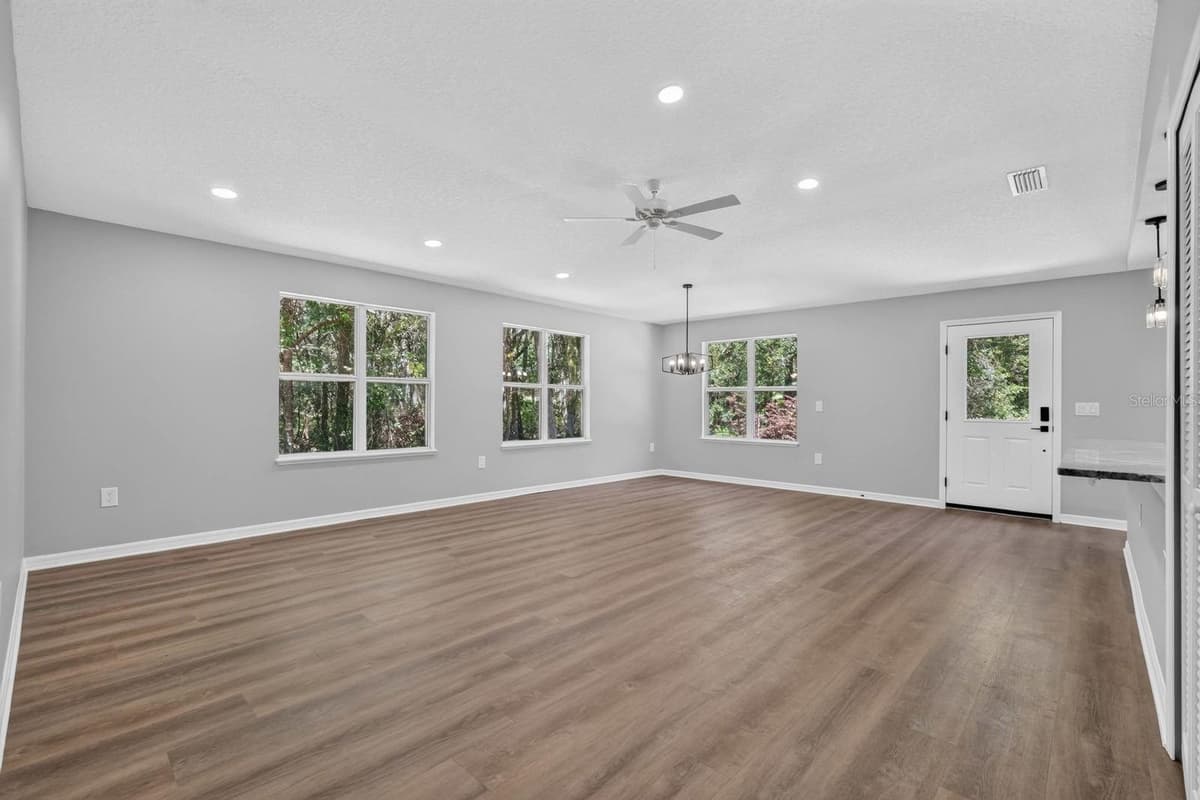 288 MCMILLON DRIVE — photo 10 of 37