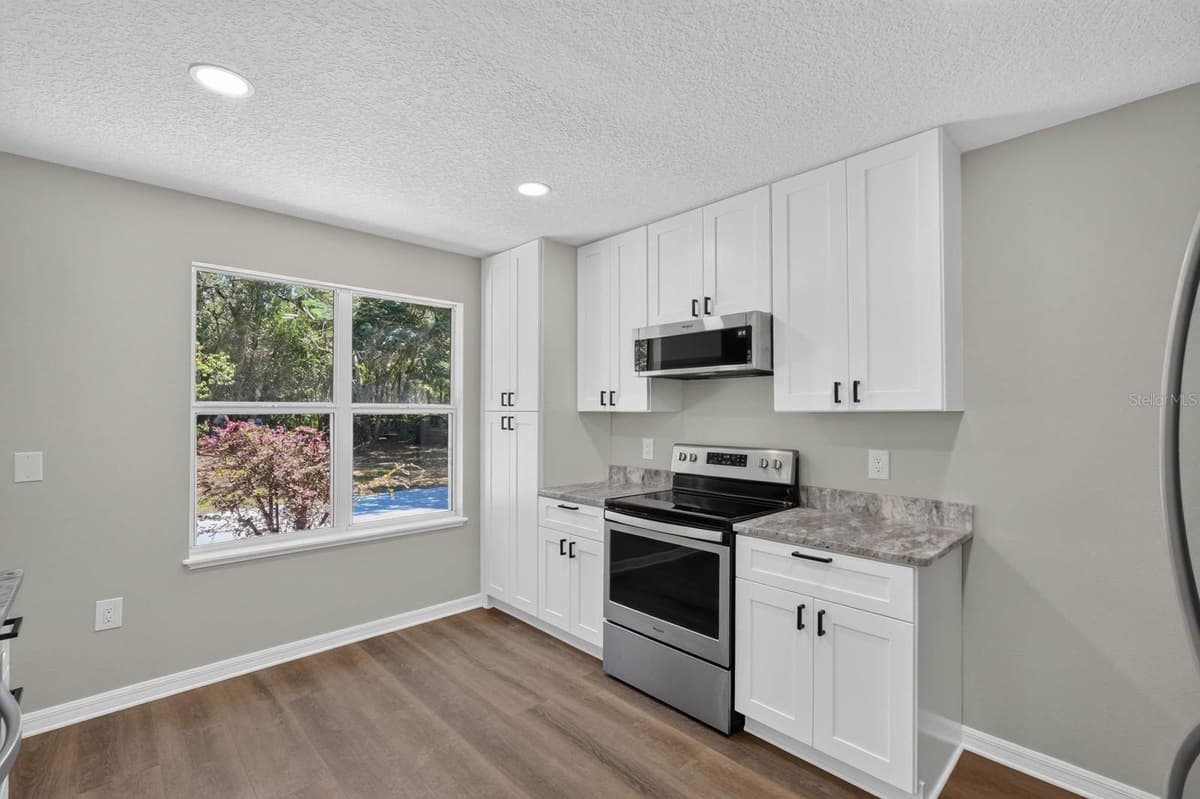 288 MCMILLON DRIVE — photo 12 of 37
