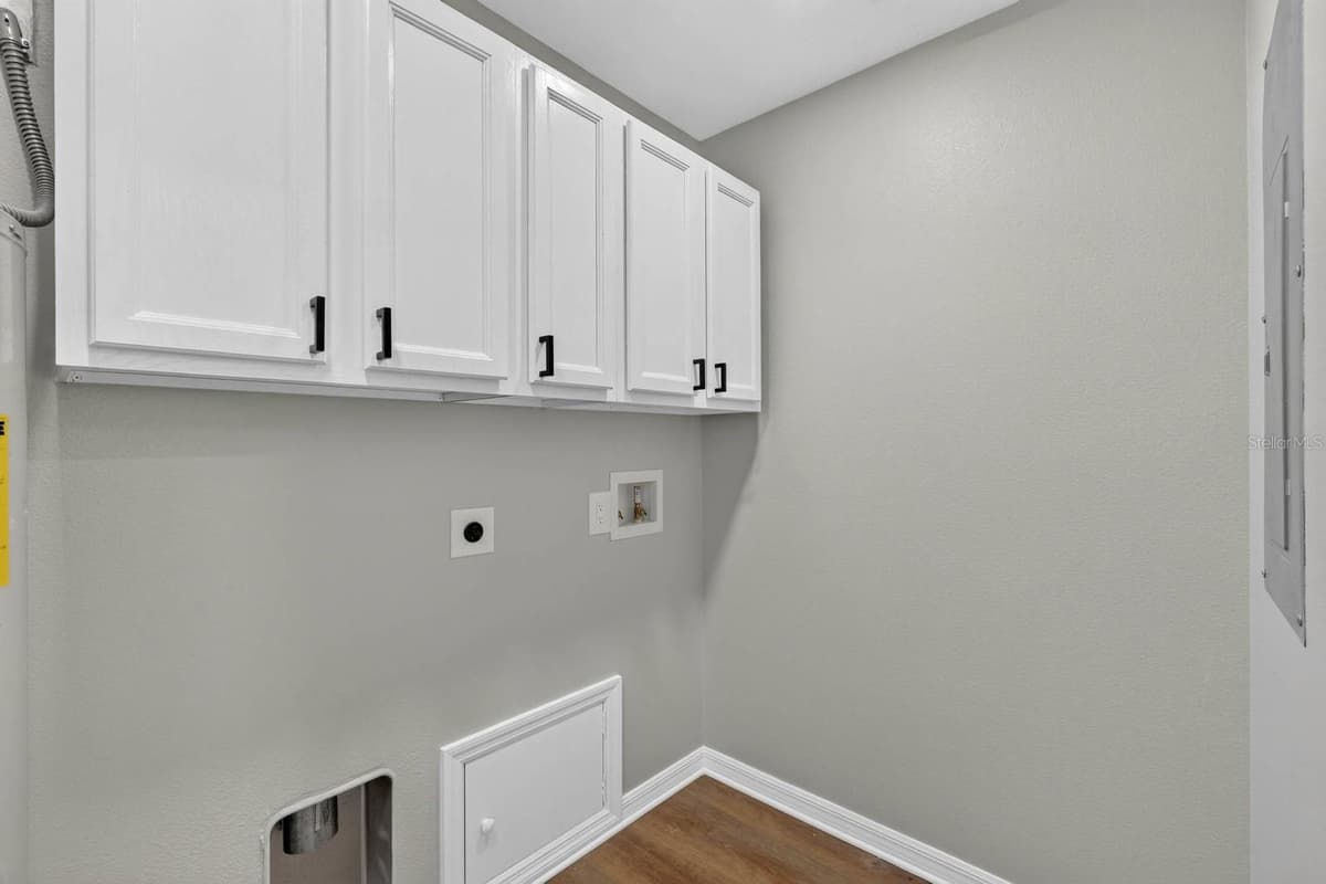 288 MCMILLON DRIVE — photo 20 of 37