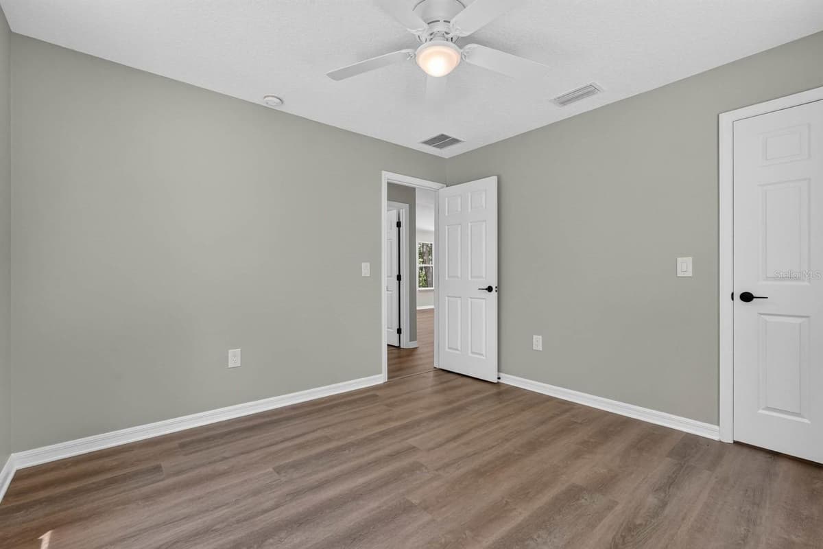288 MCMILLON DRIVE — photo 19 of 37