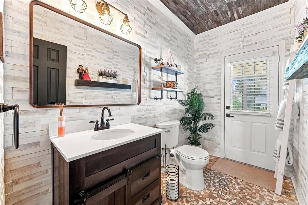 15622 INDIAN QUEEN DRIVE — photo 11 of 51