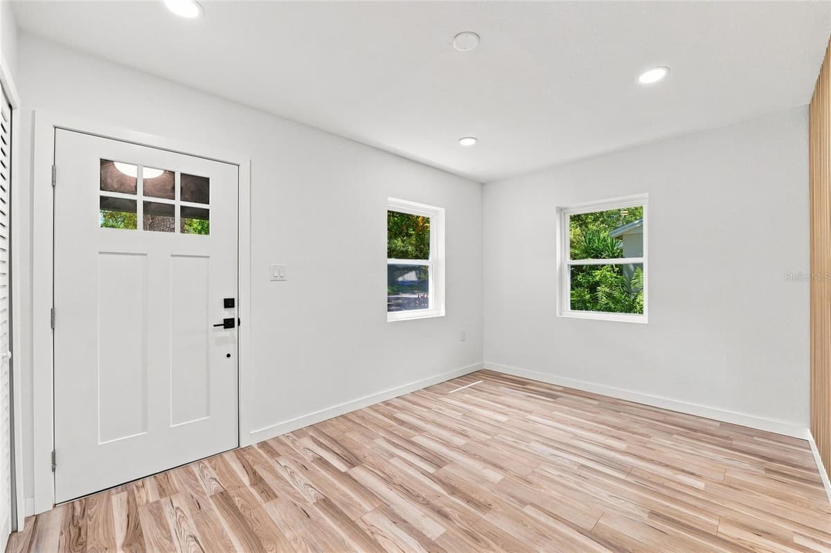 510 3RD AVENUE — photo 7 of 33