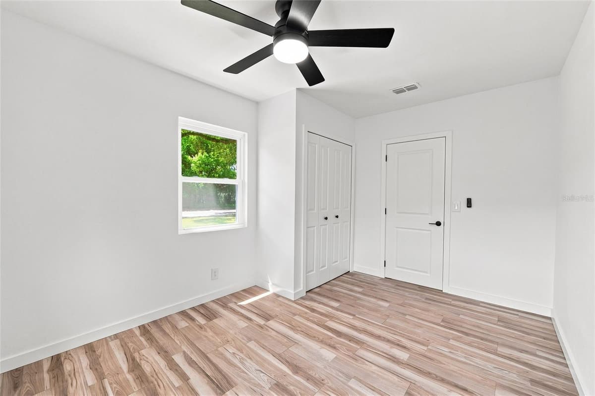 510 3RD AVENUE — photo 14 of 33