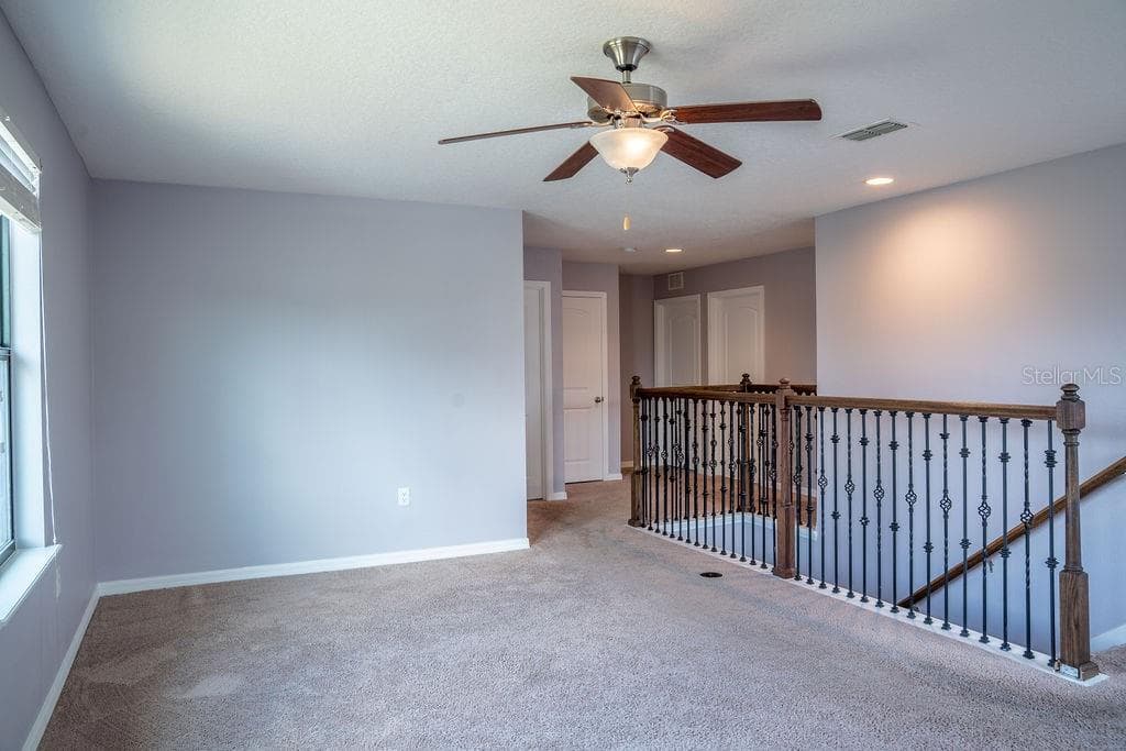 612 SILVERTHORN PLACE — photo 16 of 37