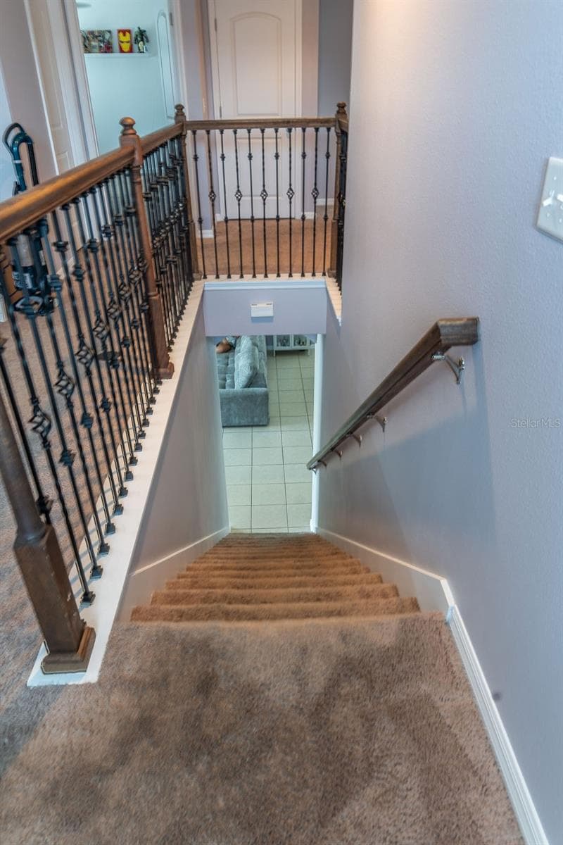 612 SILVERTHORN PLACE — photo 33 of 37