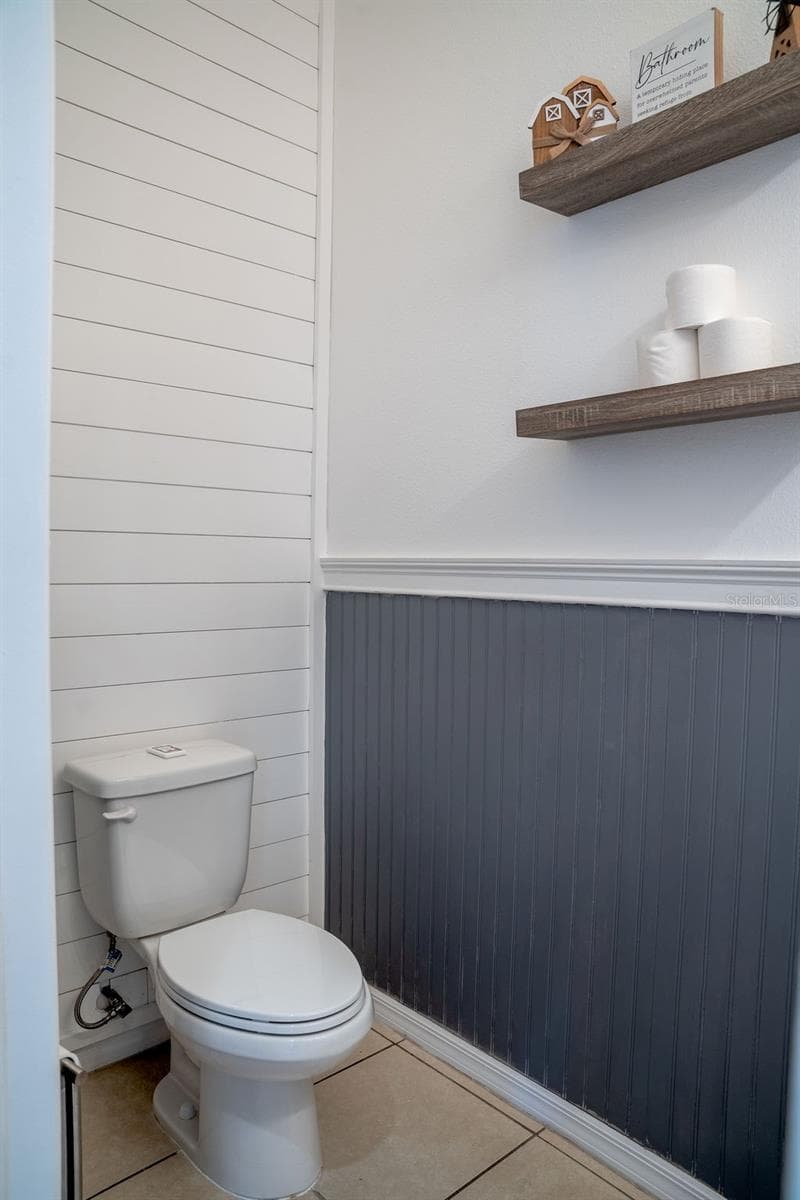 612 SILVERTHORN PLACE — photo 13 of 37