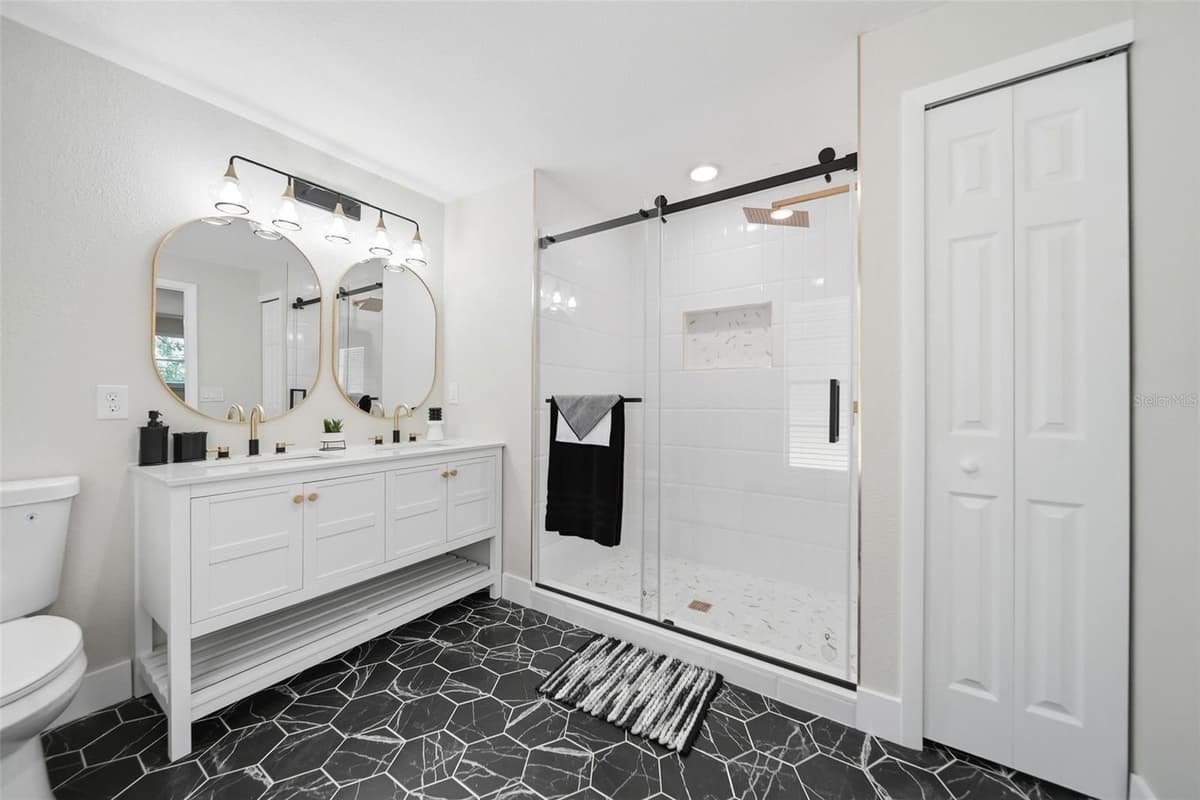 2321 PINE HILL PLACE — photo 19 of 24