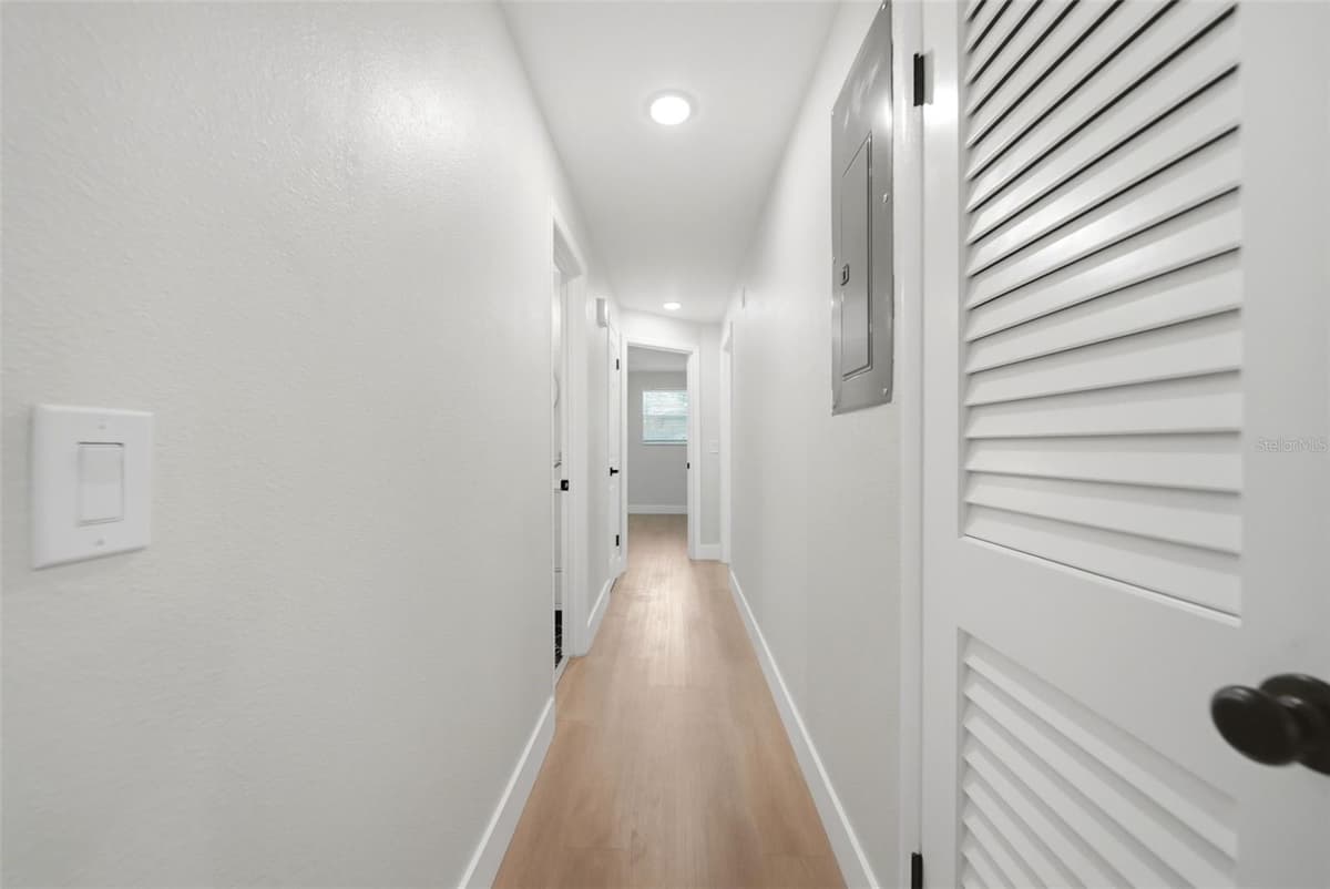 2321 PINE HILL PLACE — photo 15 of 24