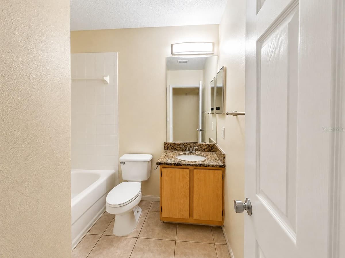 6554 SWISSCO DRIVE — photo 13 of 27