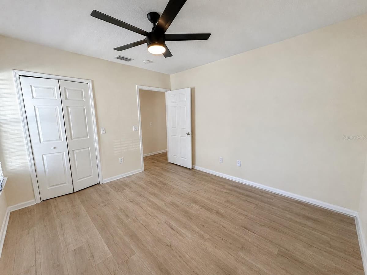 6554 SWISSCO DRIVE — photo 12 of 27