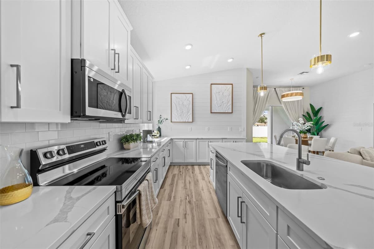 3181 LA FRANCE AVENUE — photo 8 of 28