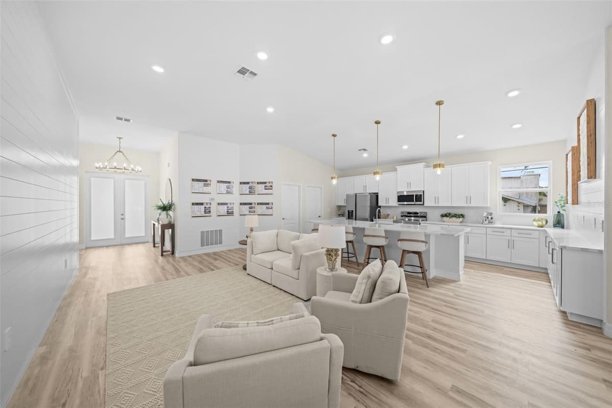 3181 LA FRANCE AVENUE — photo 13 of 28
