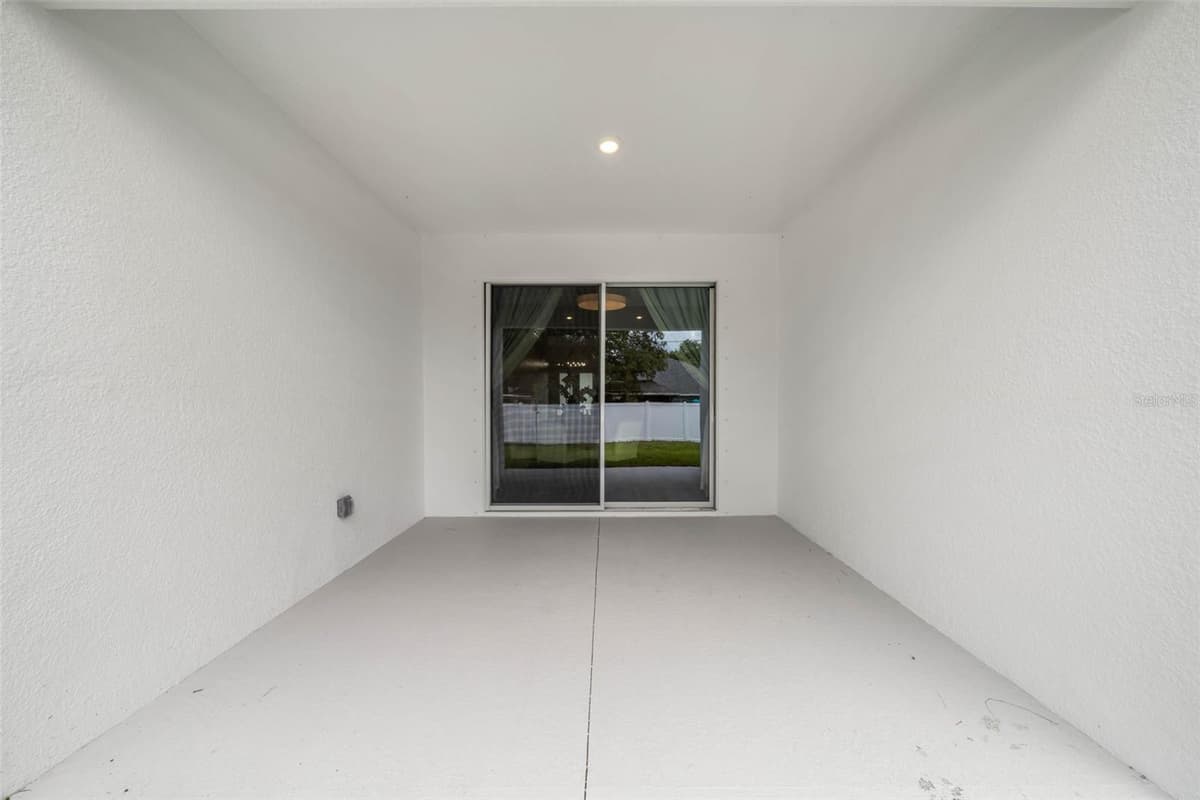 3181 LA FRANCE AVENUE — photo 3 of 28