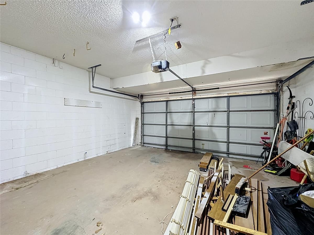 1047 KELLY CREEK CIRCLE — photo 46 of 59