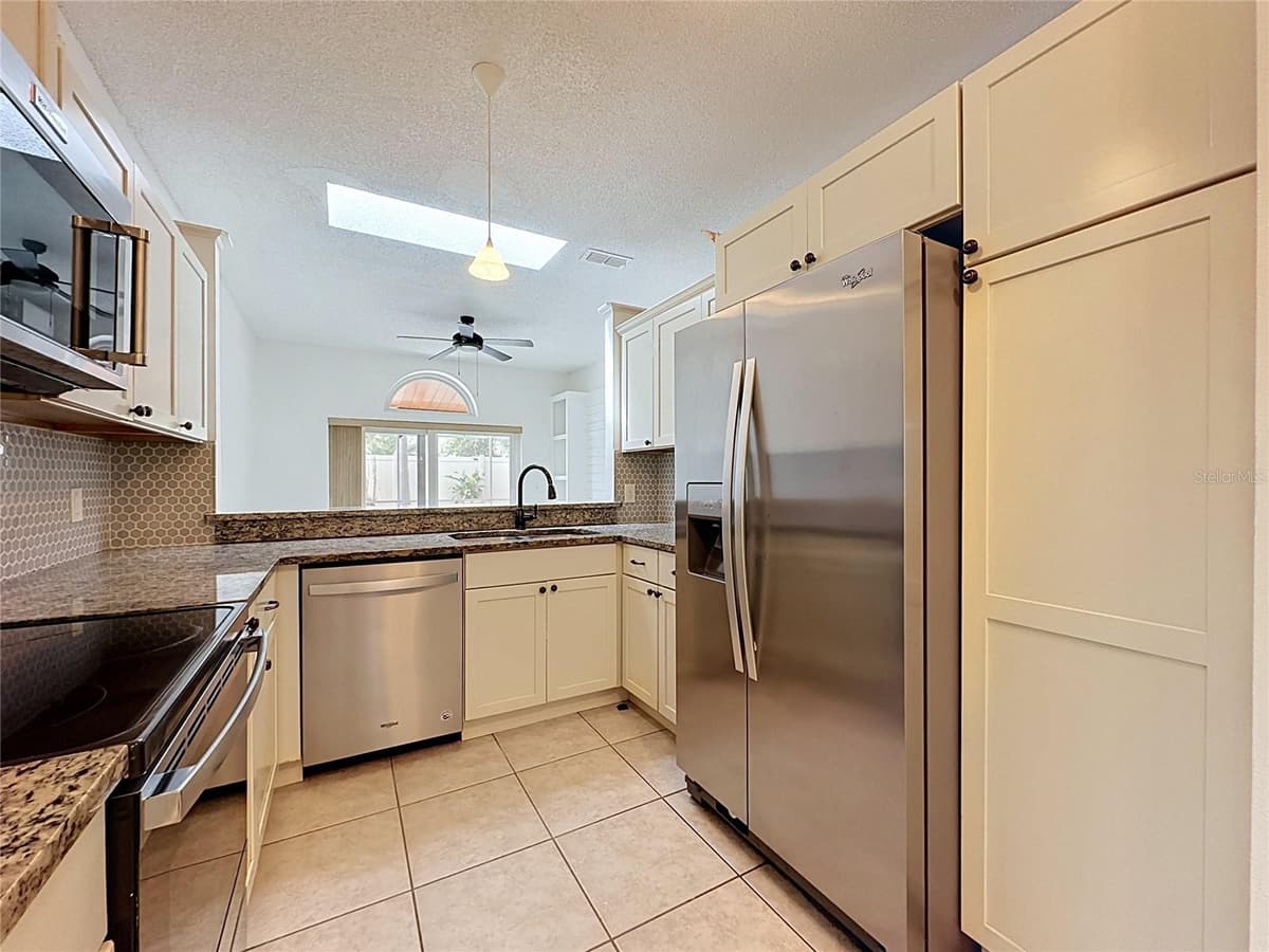 1047 KELLY CREEK CIRCLE — photo 10 of 59