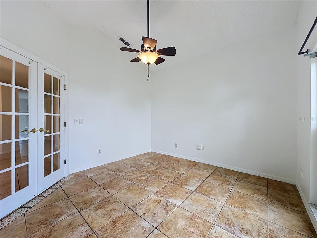 1047 KELLY CREEK CIRCLE — photo 33 of 59