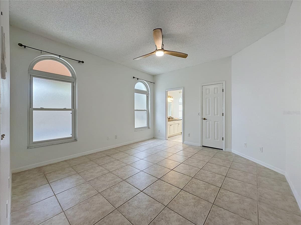 1047 KELLY CREEK CIRCLE — photo 20 of 59