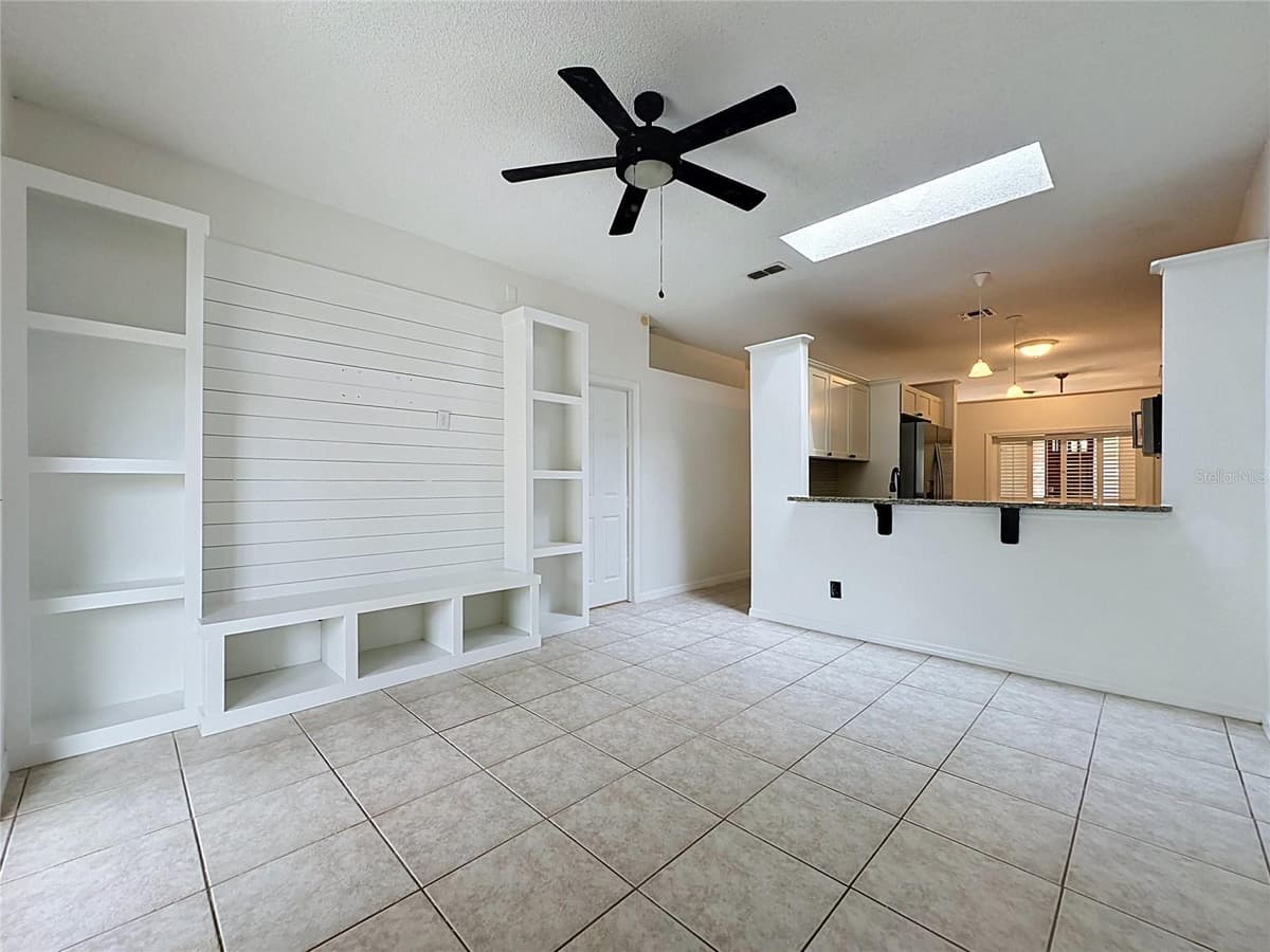 1047 KELLY CREEK CIRCLE — photo 16 of 59