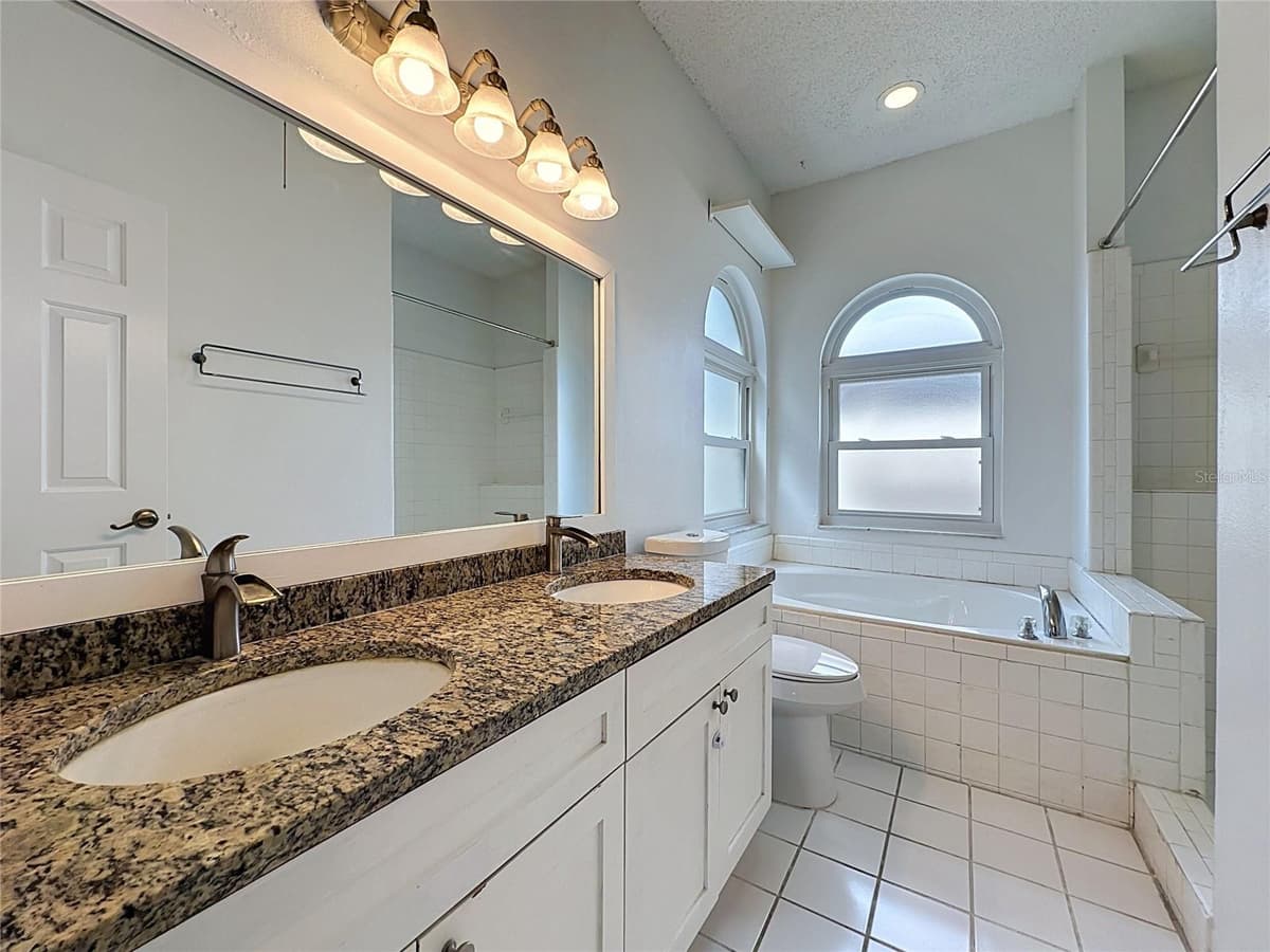 1047 KELLY CREEK CIRCLE — photo 23 of 59