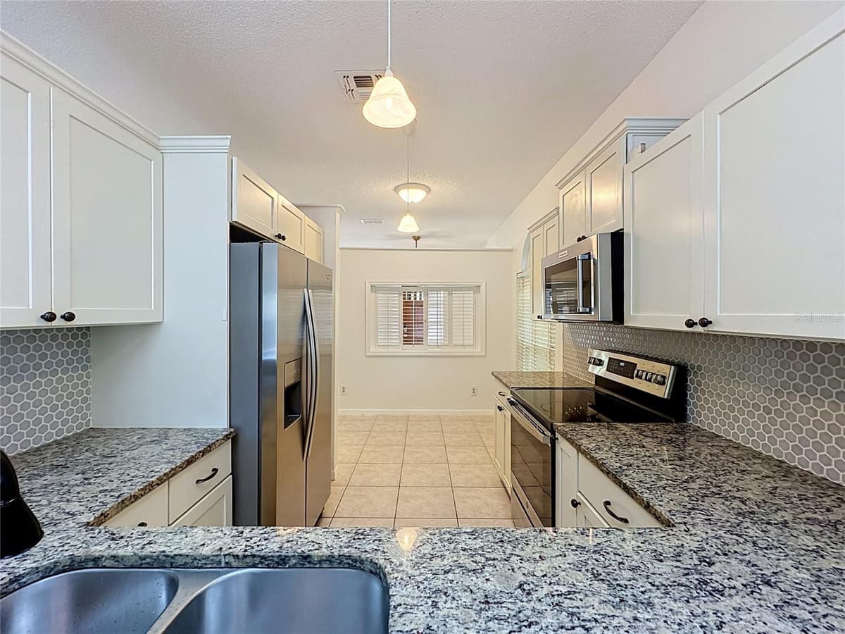 1047 KELLY CREEK CIRCLE — photo 13 of 59
