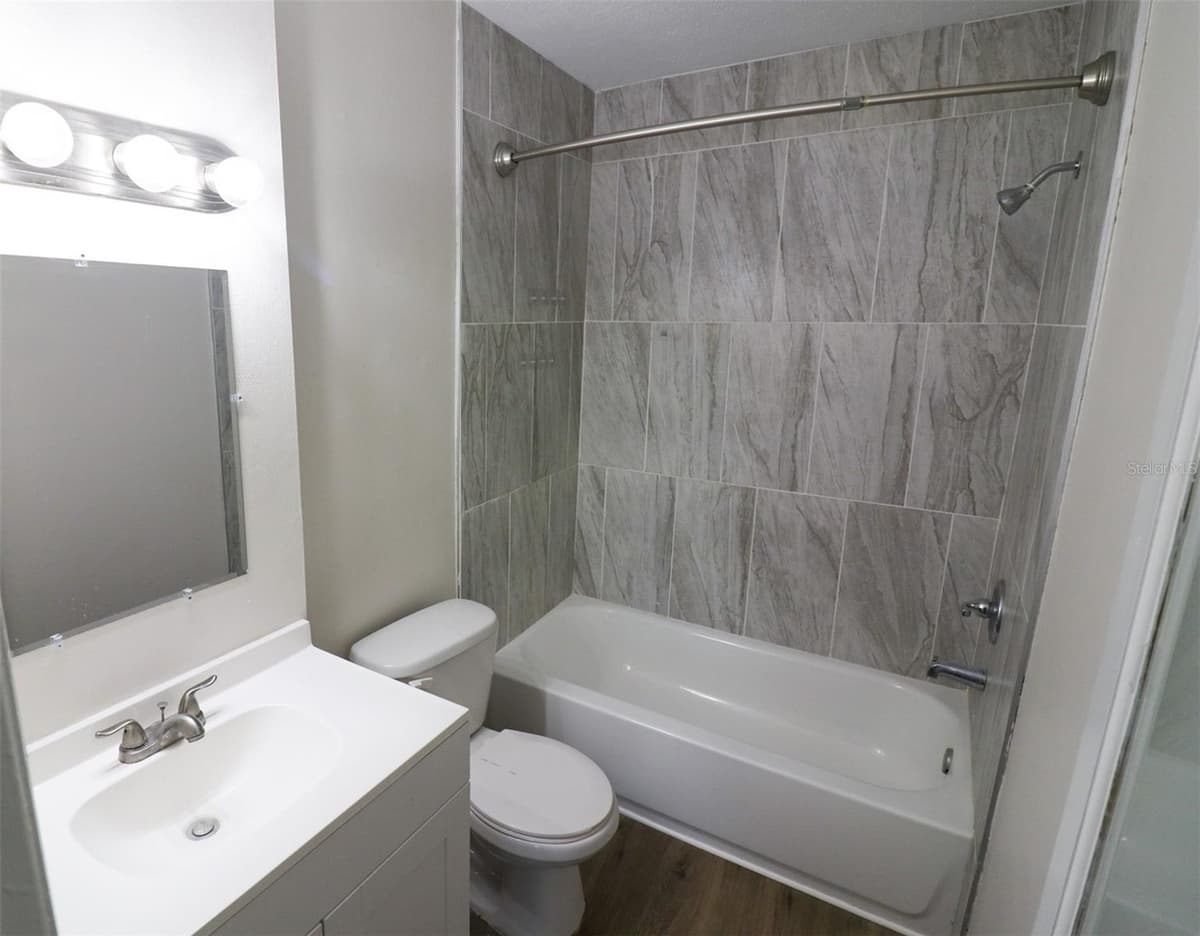 7107 HERNANDO COURT — photo 17 of 28