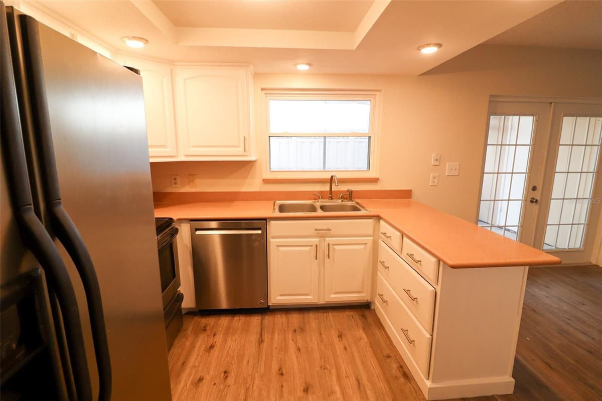 7107 HERNANDO COURT — photo 11 of 28