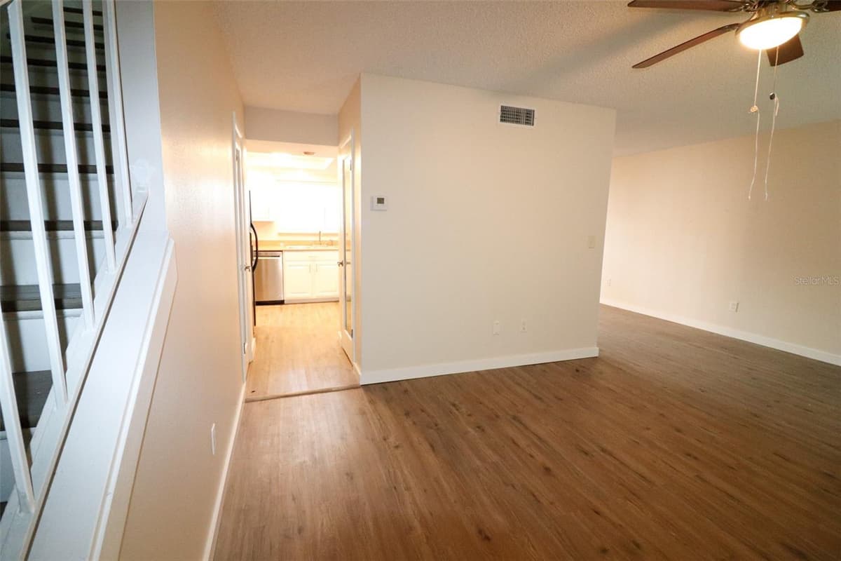 7107 HERNANDO COURT — photo 8 of 28