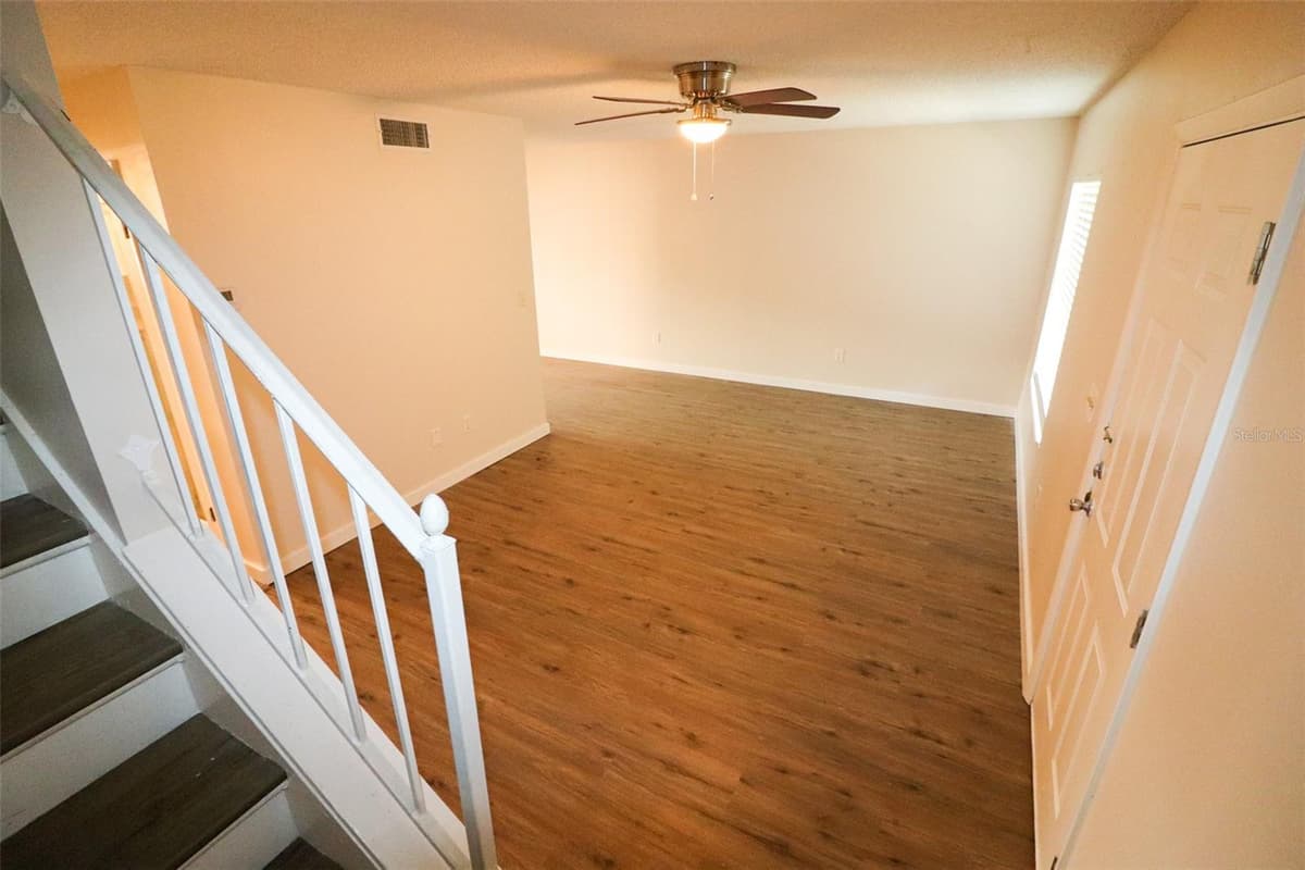 7107 HERNANDO COURT — photo 7 of 28