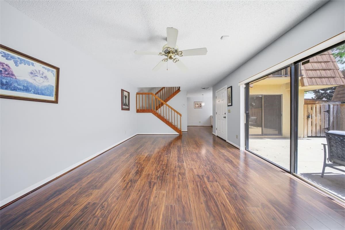 5256 CYPRESS COURT — photo 3 of 33
