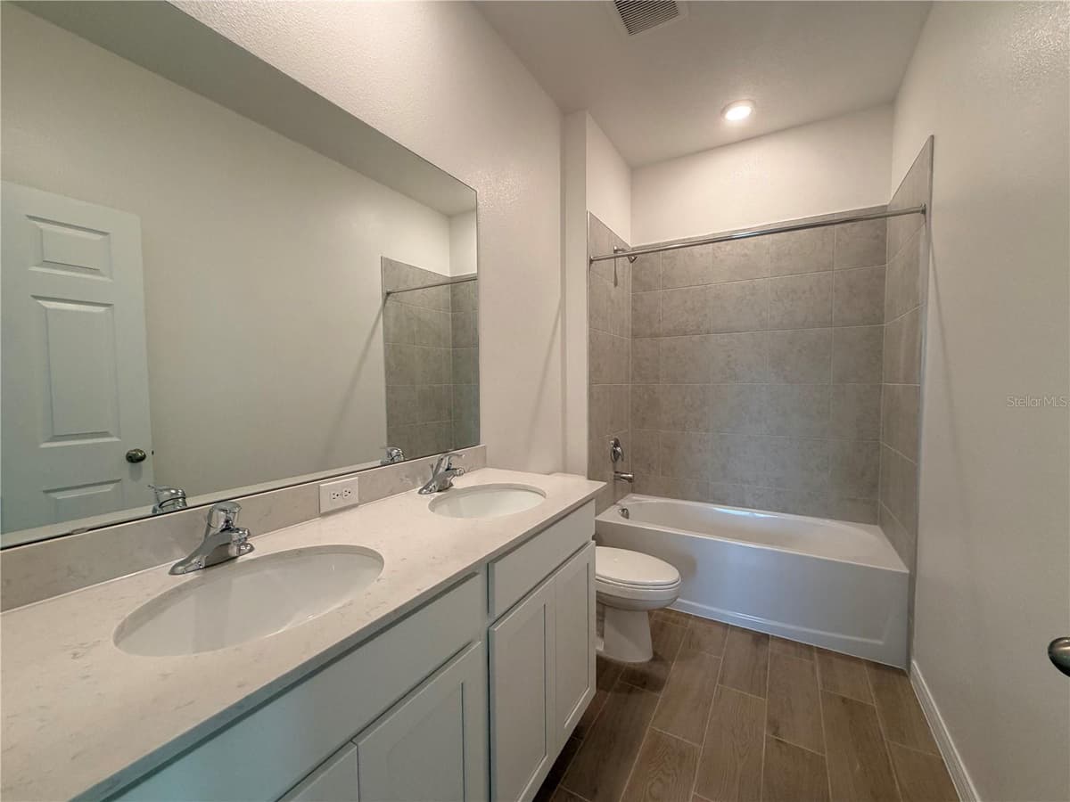 2029 ANTHEM DRIVE — photo 14 of 19