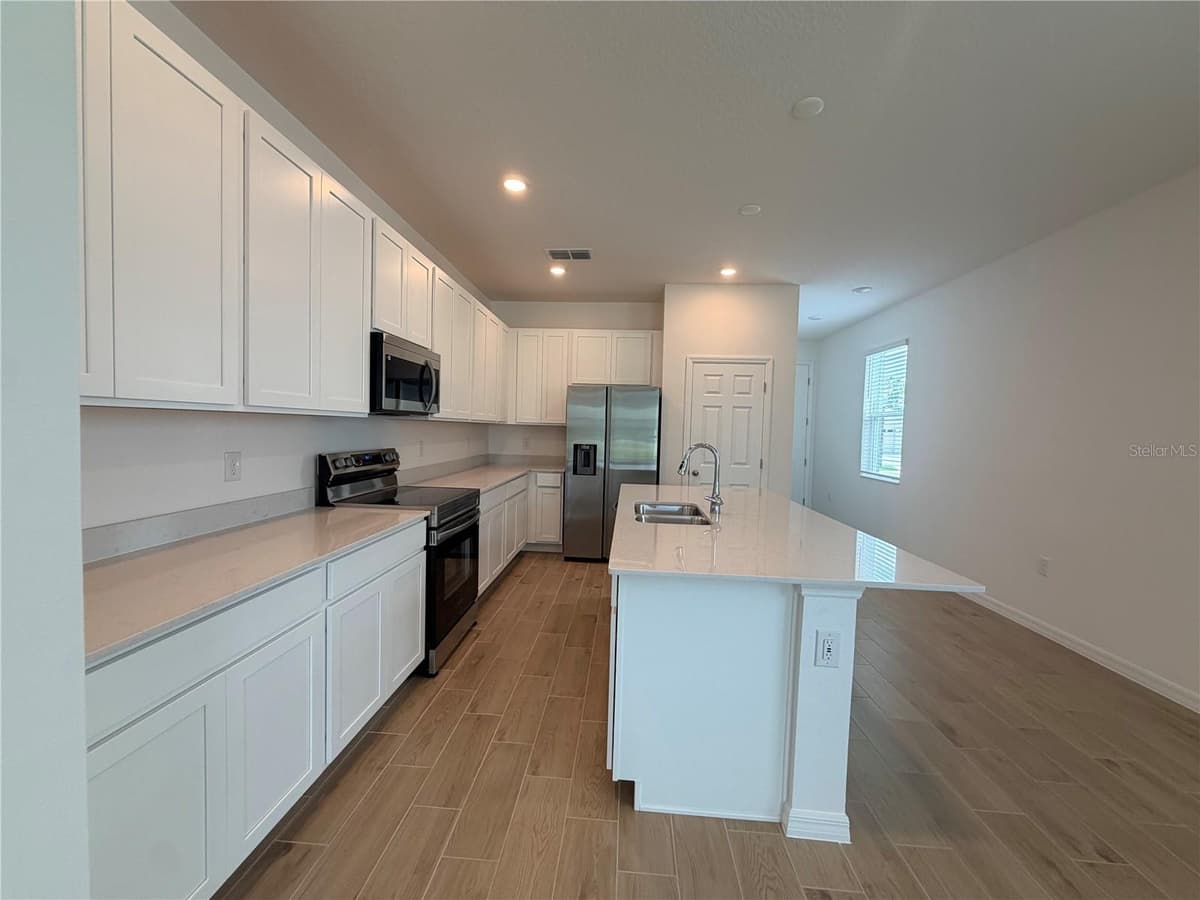2029 ANTHEM DRIVE — photo 4 of 19