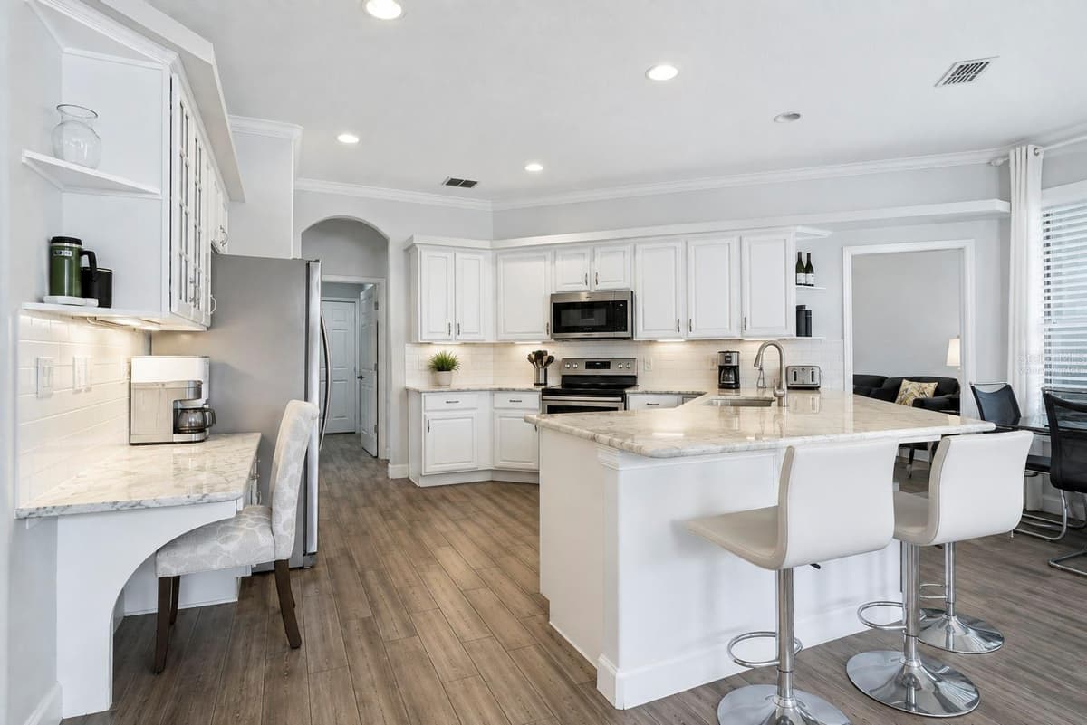 427 TIERRA VERDE LANE — photo 13 of 38