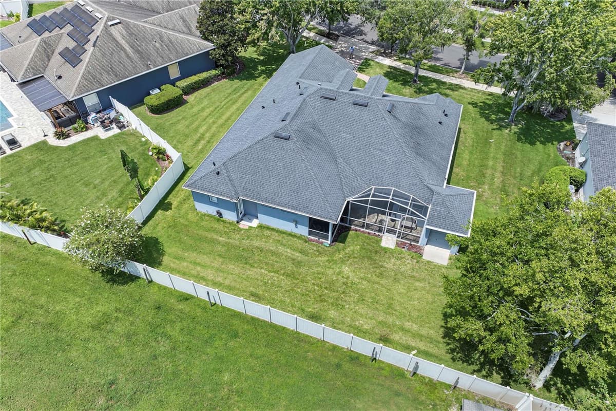 427 TIERRA VERDE LANE — photo 35 of 38