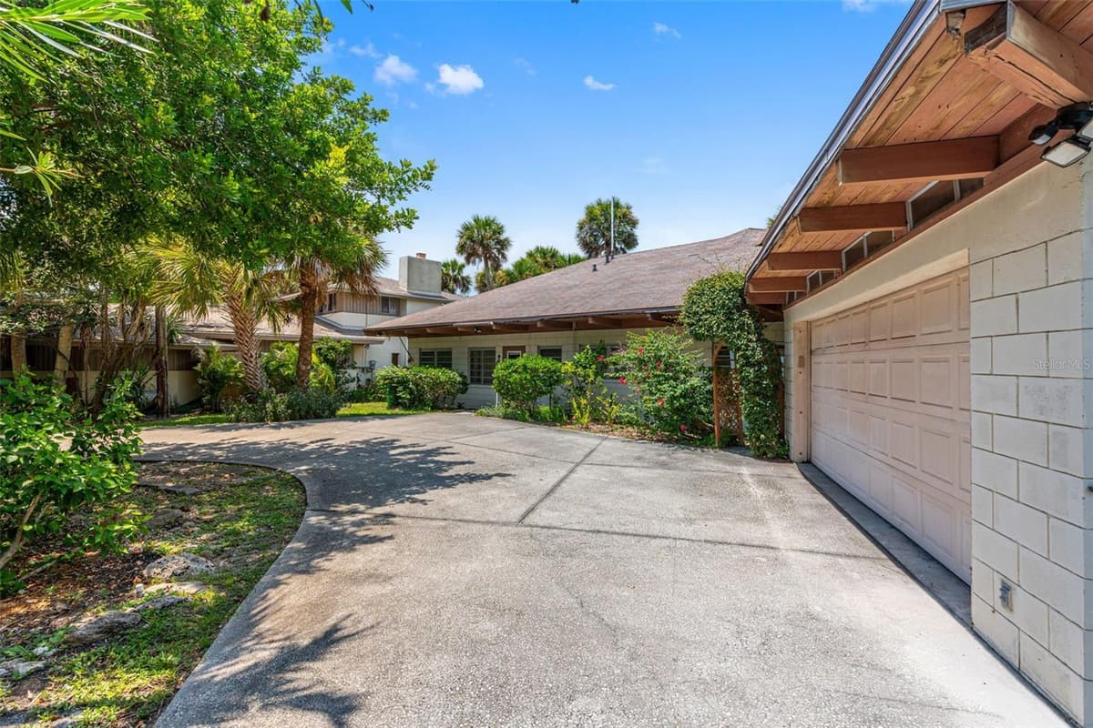 1230 ORLANDO AVENUE — photo 2 of 55