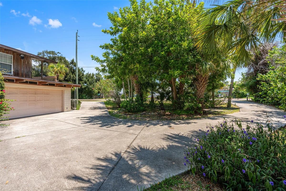 1230 ORLANDO AVENUE — photo 53 of 55