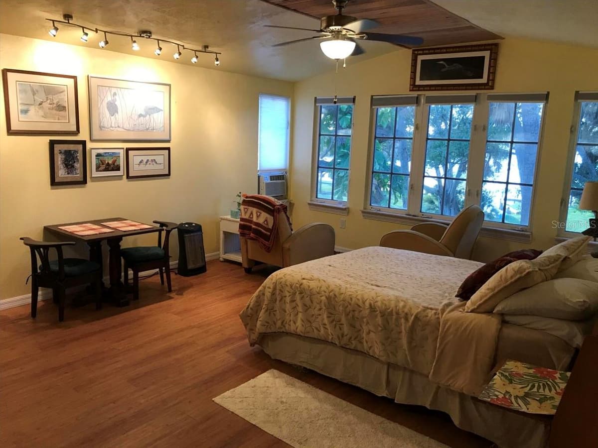1230 ORLANDO AVENUE — photo 47 of 55