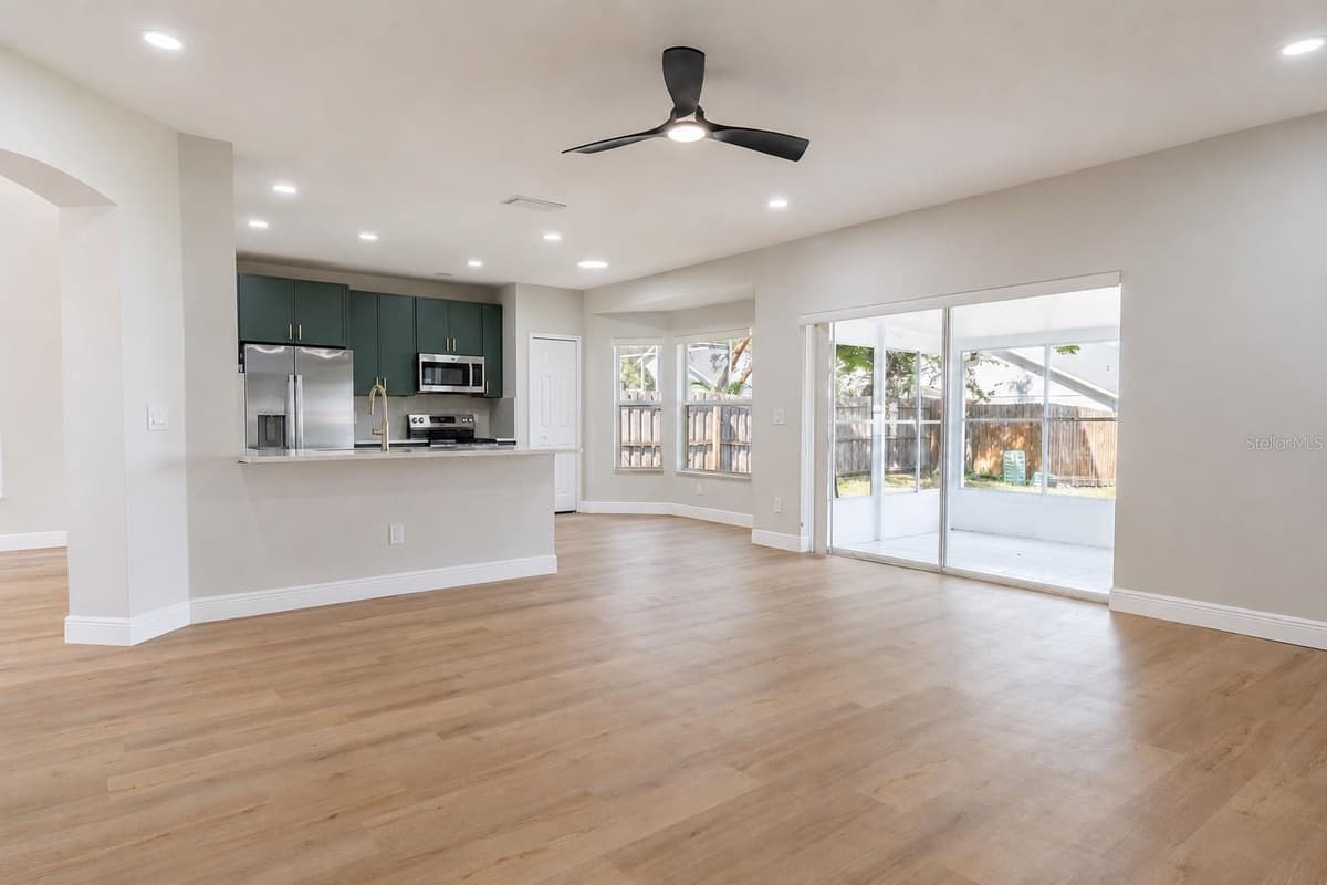 7909 CHARTREUX LANE — photo 8 of 30