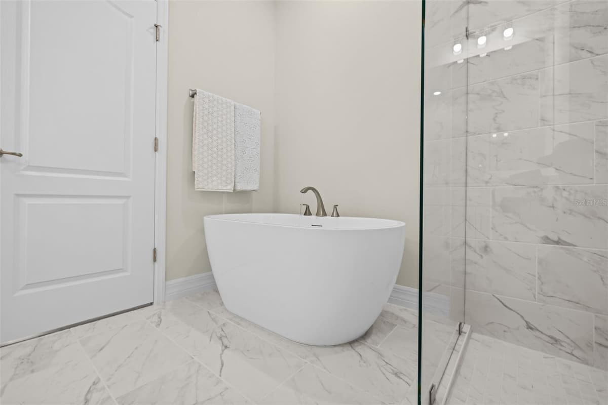 3121 LA FRANCE AVENUE — photo 14 of 26