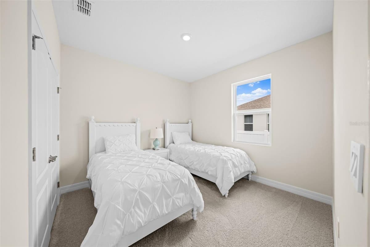 3121 LA FRANCE AVENUE — photo 24 of 26