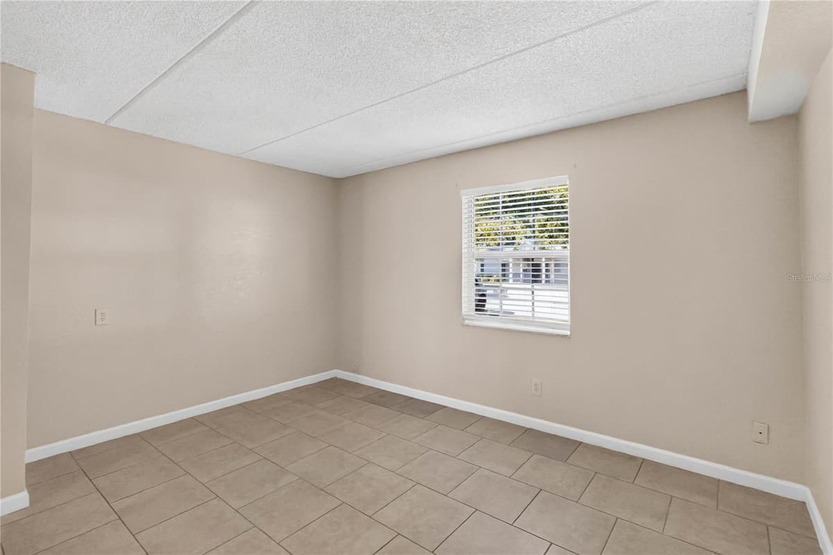 285 LEWFIELD CIRCLE — photo 13 of 25
